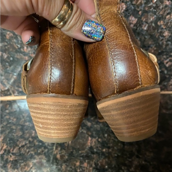 FRYE & CO. Rubie Moto Ankle Booties - Pointed Toe Brown Leather size 9 - Picture 7 of 10